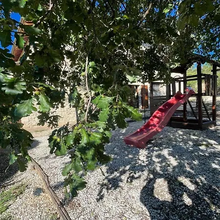 Todi By The Pool Villasleeps 10exclusive Poolwalk To Todi Restaurant 4* Petroro