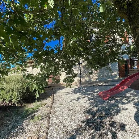 Todi By The Pool Villasleeps 10exclusive Poolwalk To Todi Restaurant Petroro