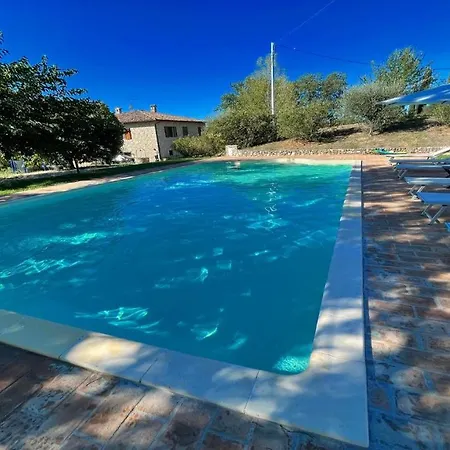 Todi By The Pool Villasleeps 10exclusive Poolwalk To Todi Restaurant Petroro