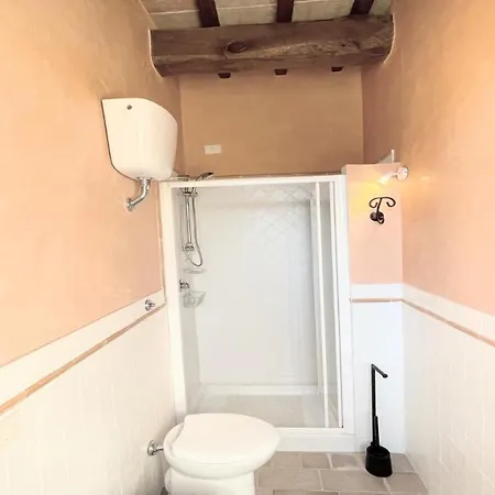 Todi By The Pool Villasleeps 10exclusive Poolwalk To Todi Restaurant